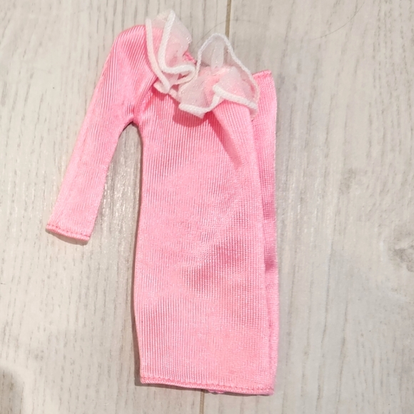 5/$20  1994 Barbie 10 Fashions Dress - Picture 3 of 5